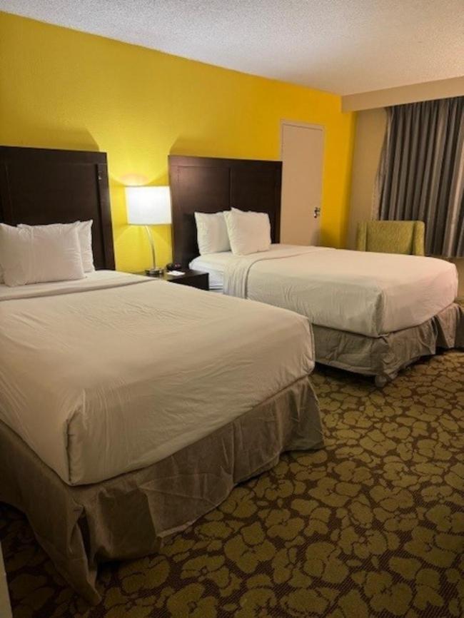 Hotel Ramada Plaza By Wyndham Charlotte South End Airport Zewnętrze zdjęcie