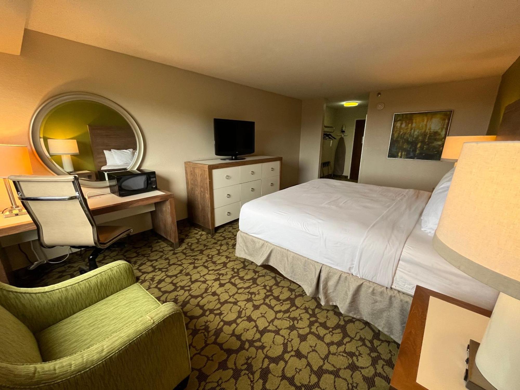 Hotel Ramada Plaza By Wyndham Charlotte South End Airport Zewnętrze zdjęcie