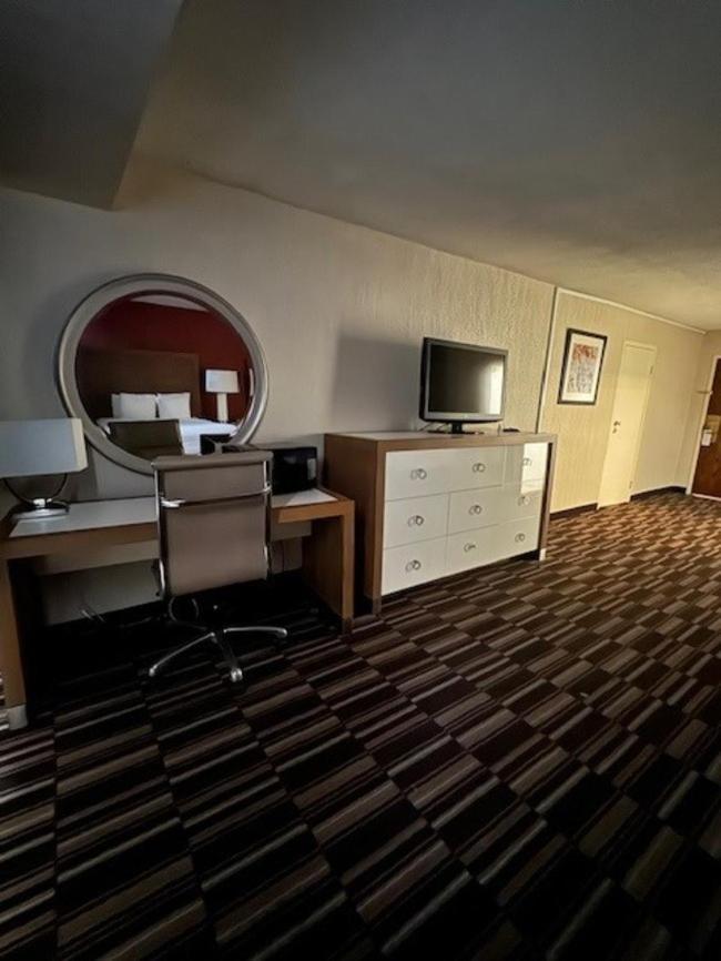 Hotel Ramada Plaza By Wyndham Charlotte South End Airport Zewnętrze zdjęcie
