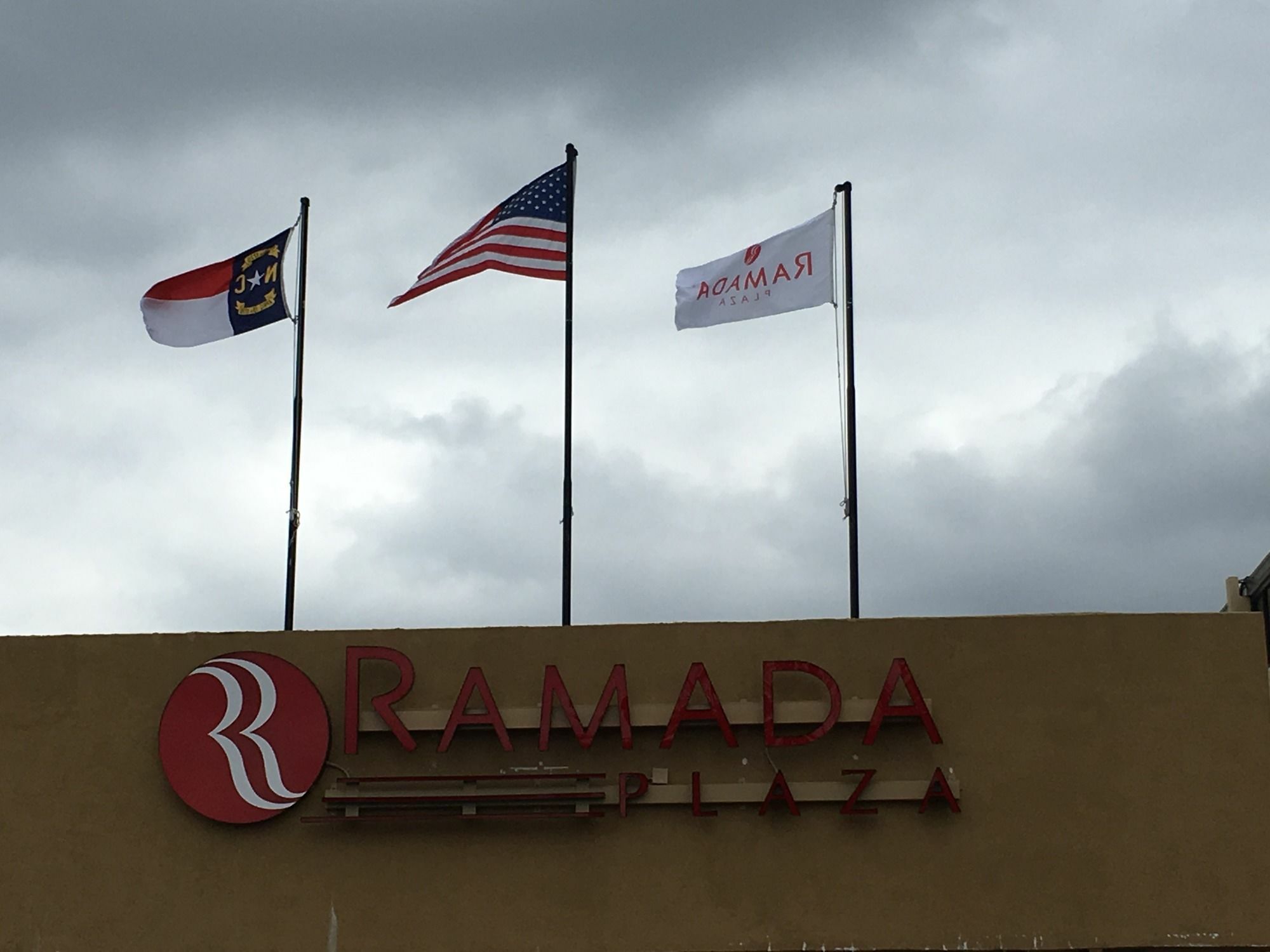 Hotel Ramada Plaza By Wyndham Charlotte South End Airport Zewnętrze zdjęcie